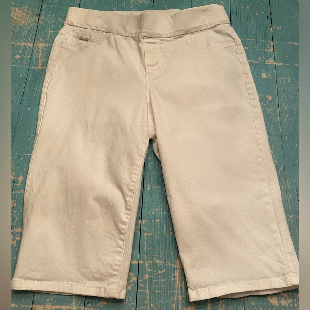 White Cropped Skimmer Pants